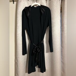 PJ HARLOW Shala Satin Trim Kimono Black Robe with Hood Women’s Size Small